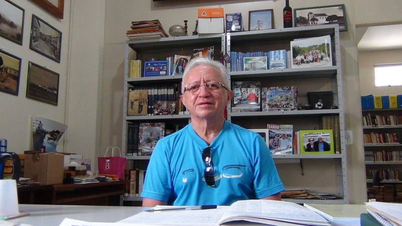 Carlos Costa - Médico em Fortaleza